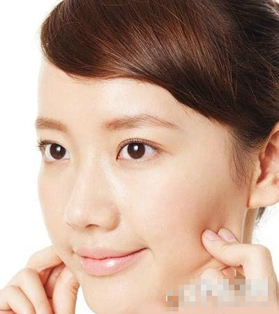 瘦脸按摩操 快速打造小脸(图)
