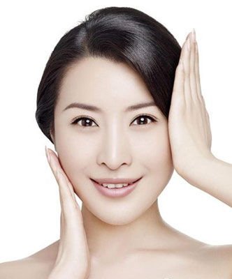 补水不成反缺水 五种导致干燥肌的保养方式
