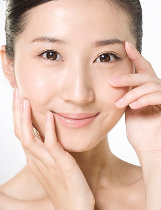 挥别浮肿双眼 教你怎样去眼袋最有效