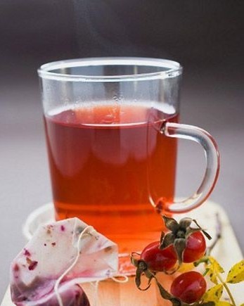 夏天喝两款润肠花草茶 快速瘦出小蛮腰_减肥