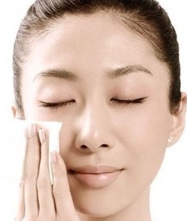 揭开爽肤水使用疑云 教你爽肤水怎么用