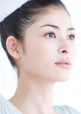 别再毁灭你的肌肤 当心7大“自杀”行为