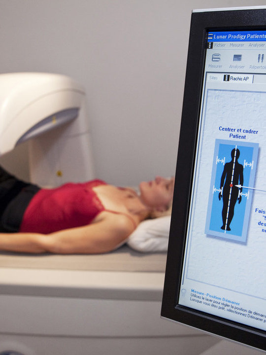 深圳收教所医生敲诈卖淫女 不给钱随时会被收教 深圳收教所医生敲诈卖淫女 不给钱随时会被收教