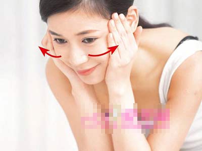 简单两套瘦脸操 紧致提拉一步到位(图)