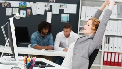 外表的重要性你造么?颜值高乞讨都容易些 外表的重要性你造么?颜值高乞讨都容易些