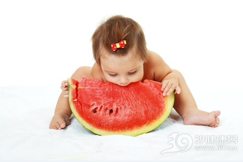 给宝宝吃水果要注意这几件事