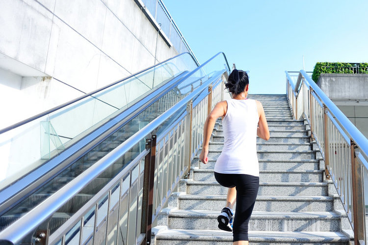 爬楼梯能强身健体,还能减肥!你还不试试?