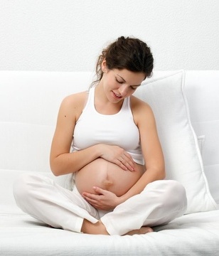 英国最新研究发现：孕妇压力大 易生左撇子