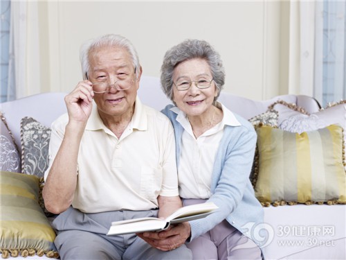 中老年 男 女 眼镜 阅读 看书 夫妻_20276133_xxl