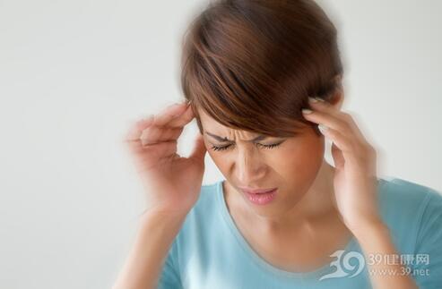 中暑有哪些症状？中暑了该怎么办？夏季该怎样防中暑？