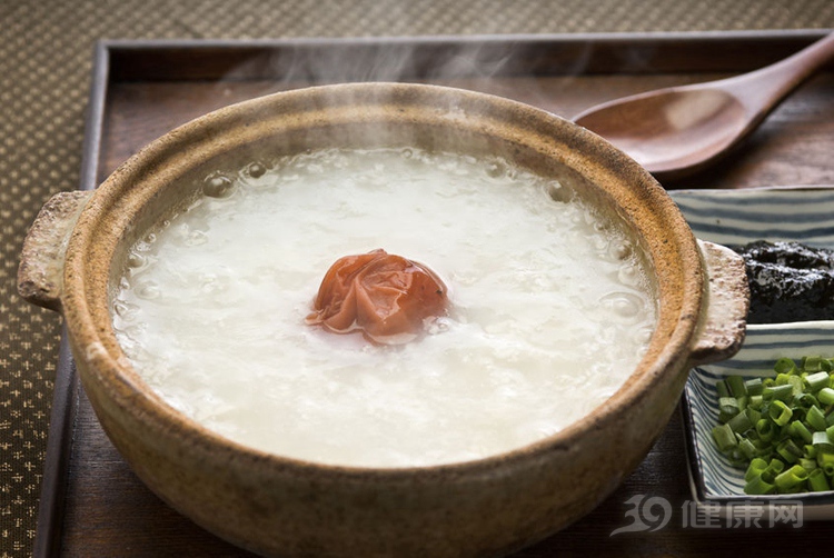 急性肠胃炎如何治？中医：先找准病因！
