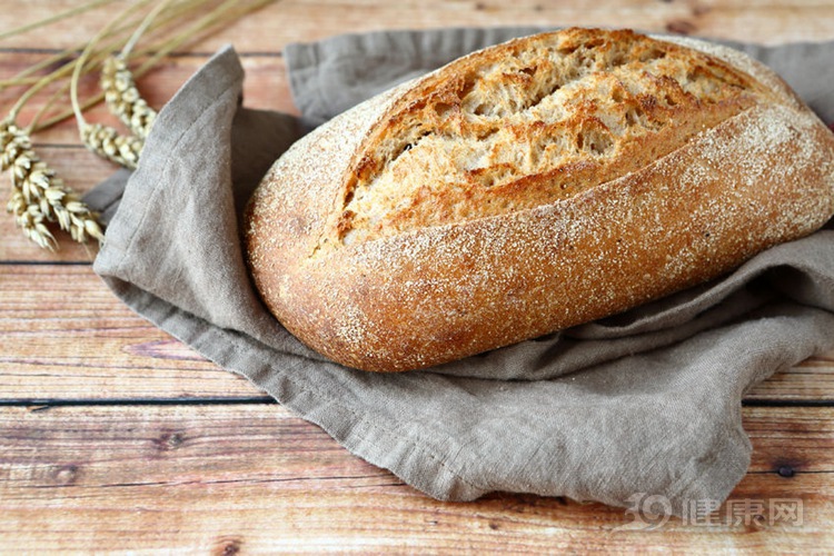 想减肥的人，家里一定要准备全麦面包！因为好处太多了