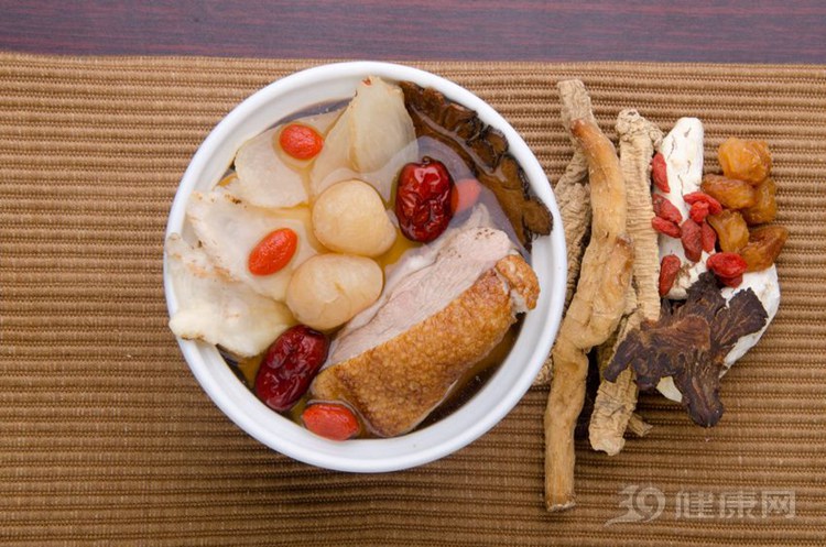 治胃病三分药七分养，这几个食疗方是养胃神器！