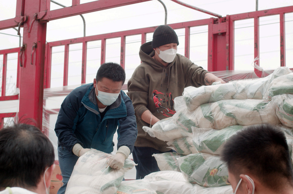 武汉5万名志愿者：用普通人的力量，书写出温暖人间的故事