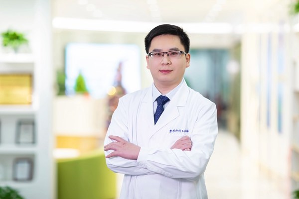 先天性小耳畸形是妈妈造成的？整形外科专家答疑：与胚胎发育异常有关