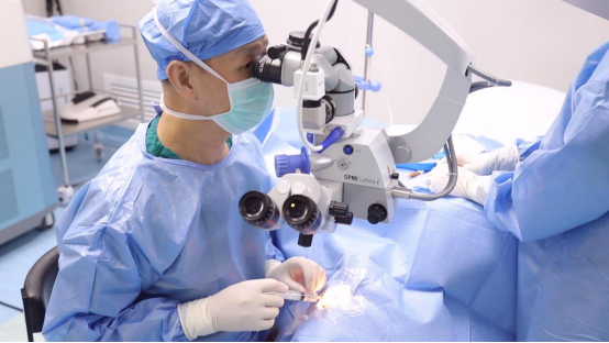 ICL晶体植入手术持续创新升级，让更多近视群体迎来清晰视界！