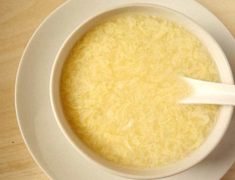 每天喝一碗“开水冲鸡蛋”,身体会发生什么变化?到底是好是坏?