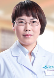 余萍 主治医师 毕业于河南中医学院 现任西安远大白癜风医院门诊医师 长期从事白癜风治疗与研究工作