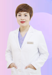 黄微 主治医师 毕业于四川大学华西医学中心 从事妇产科、女性私密整形工作10余年 擅长3D阴道紧缩术、小阴唇整形术