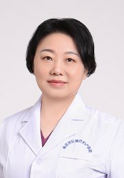 李广琴 副主任医师 从事妇产科临床工作30余年 擅长产科疑、危、急、重症的抢救及手术操作