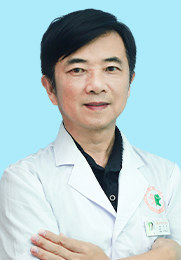 王虎 主任医师 1982年至今先后在北上广儿童专业医院 从事儿科临床诊疗工作经验丰富 中华医学会会员
