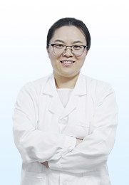 袁柳凤 副主任医师 2011年毕业于北京协和医学院 从事皮肤性病临床诊疗工作10余年 共发表论文15篇，其中SCI收录2篇