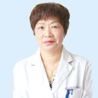 卢群英