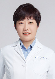 常玉 主治医师 从事妇产科临床工作15年 原天津三甲部队医院妇产科医生 现任天津坤如玛丽妇产医院产科门诊主任