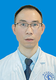 闵小刚 主治医师 毕业于成都中医药大学中西医结合专业 现任四川省中西医结合学会男科专业委员会 深耕泌尿男科临床诊疗领域近二十载委员 