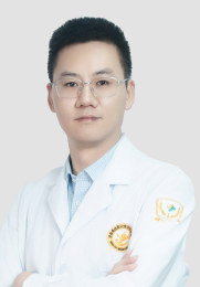 程星星 资深主任 中国胎记血管瘤协会会员 全国胎记医学会诊中心专家组成员 中国非公医协皮肤专委会委员